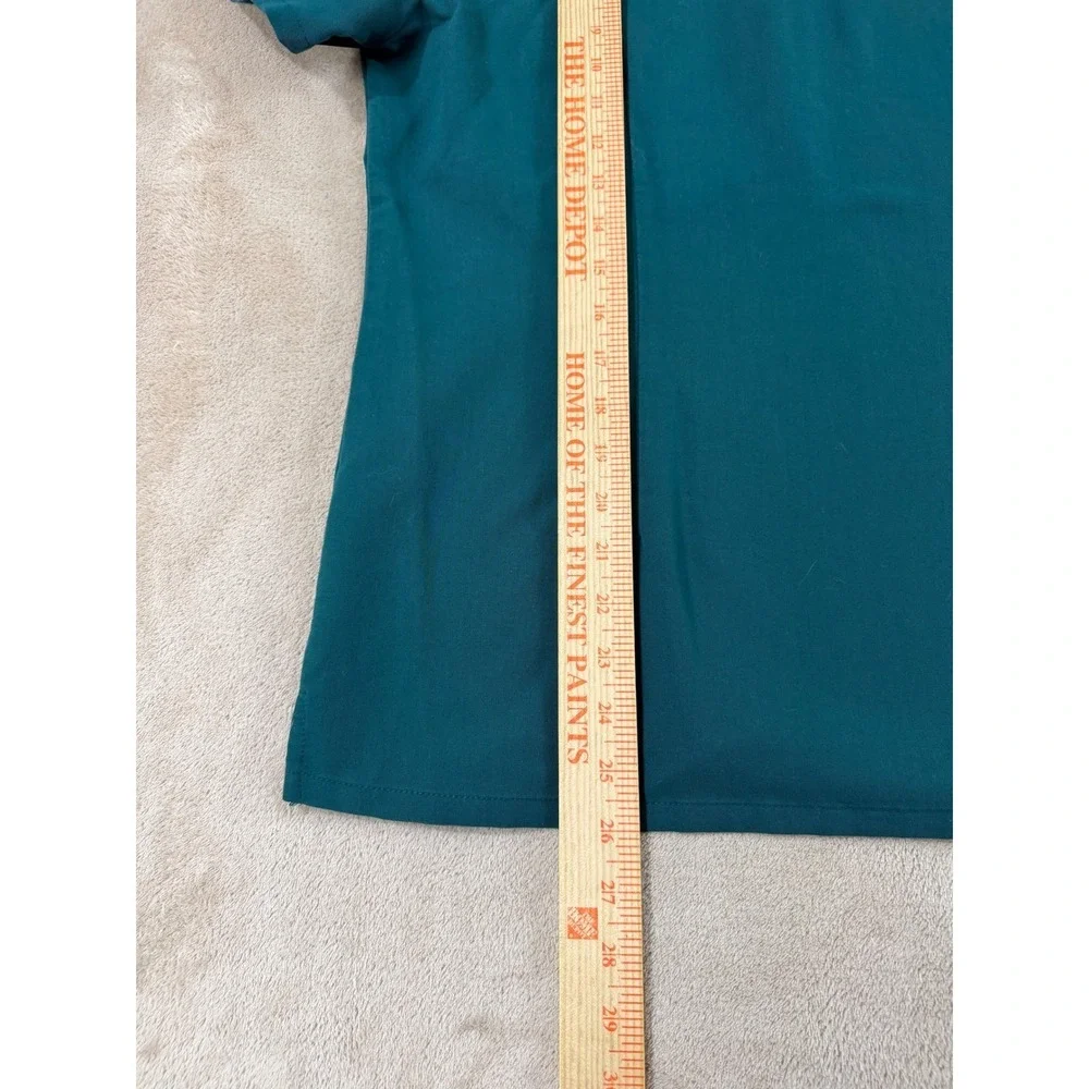 FIGS Catarina Scrub Top Womens size Large Dark Green V-Neck‎ One Pocket EUC